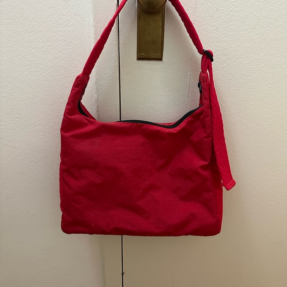 BAGGU Nylon Shoulder Bag in Candy Apple Red - Picture 2 of 7